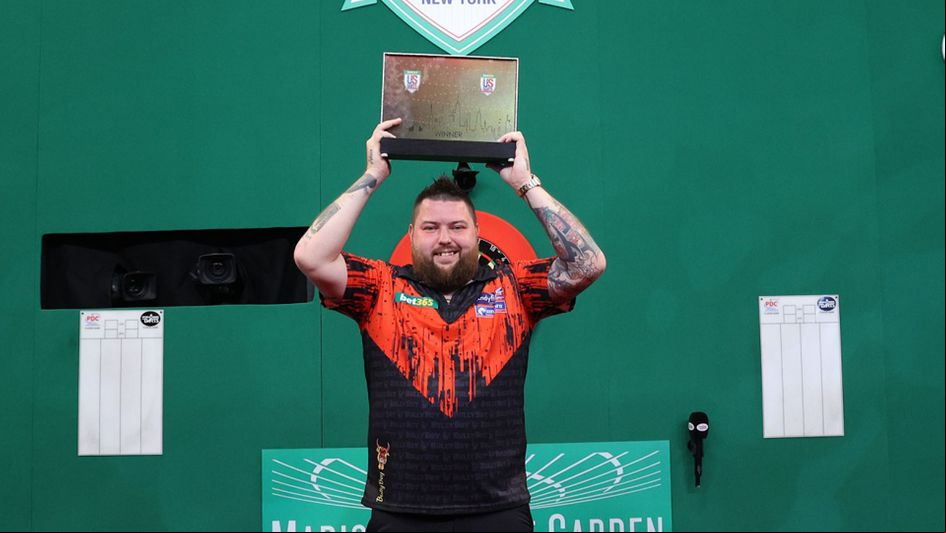 Michael Smith wins the US Darts Masters (Picture: Ed Mulholland/PDC)
