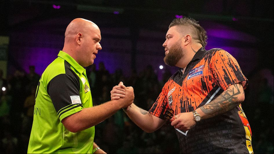 Michael van Gerwen and Michael Smith (Picture: Simon O’Connor/PDC)