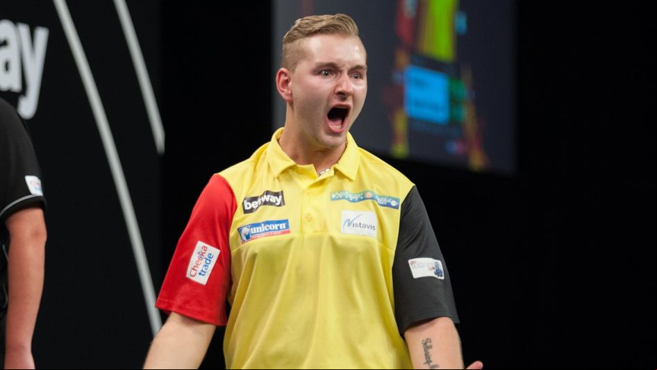 Dimitri van den Bergh produced an inspired display for Belgium (Picture: Kelly Deckers/PDC)